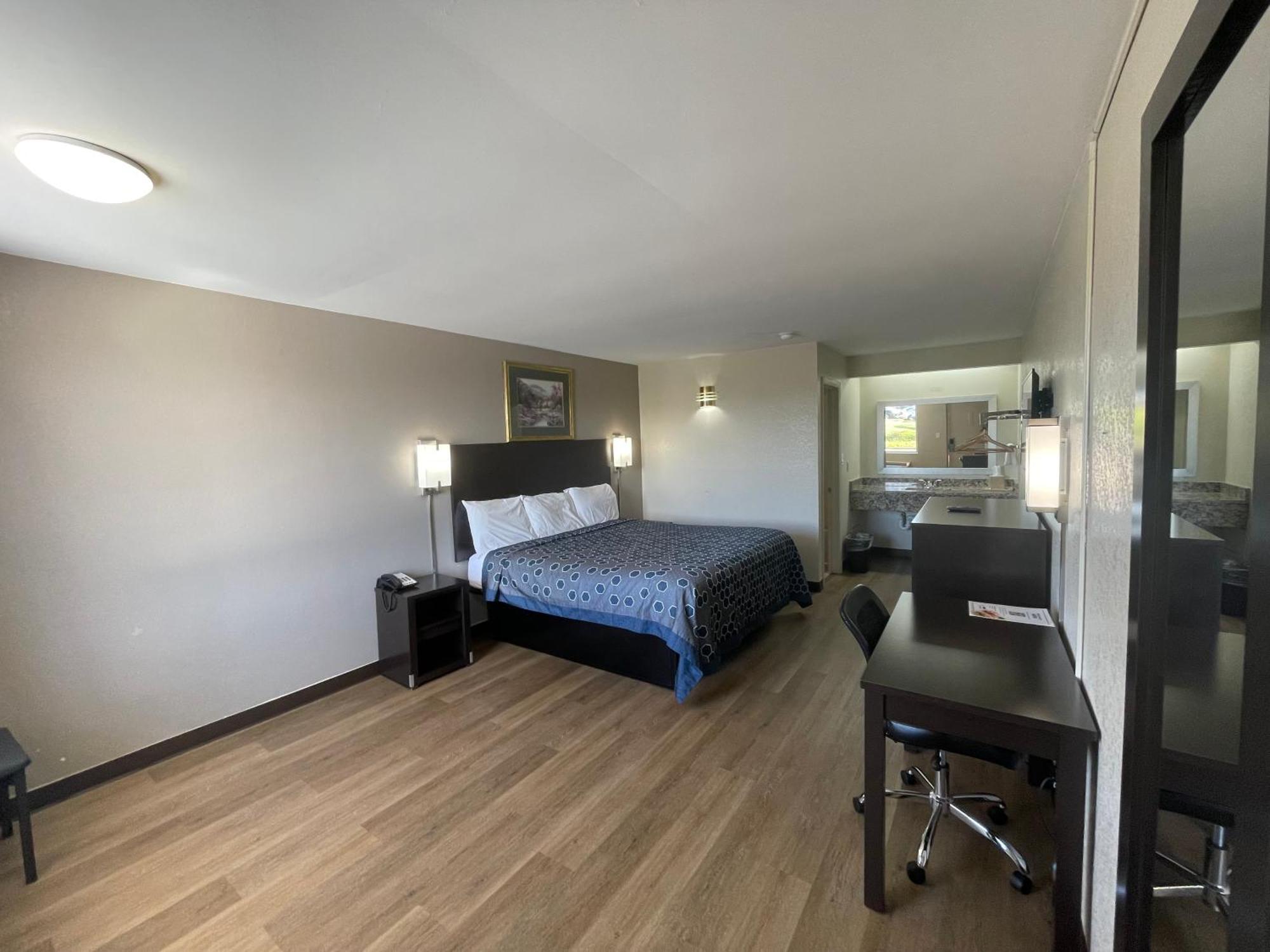 Royal Inn Motel Фредериксберг Экстерьер фото